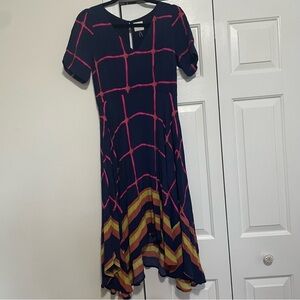 HD In Paris Anthropologie Navy Pink Gold Short Sleeve V Neck Asymmetrical Size 0